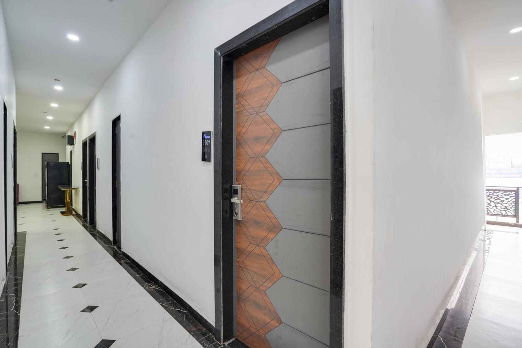 Townhouse Amanaka Formerly Hotel City Pride Raipur  Exterior photo